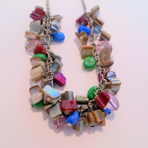 Multi Color Shell Cluster Cha Cha Necklace * - Picture 4 of 4